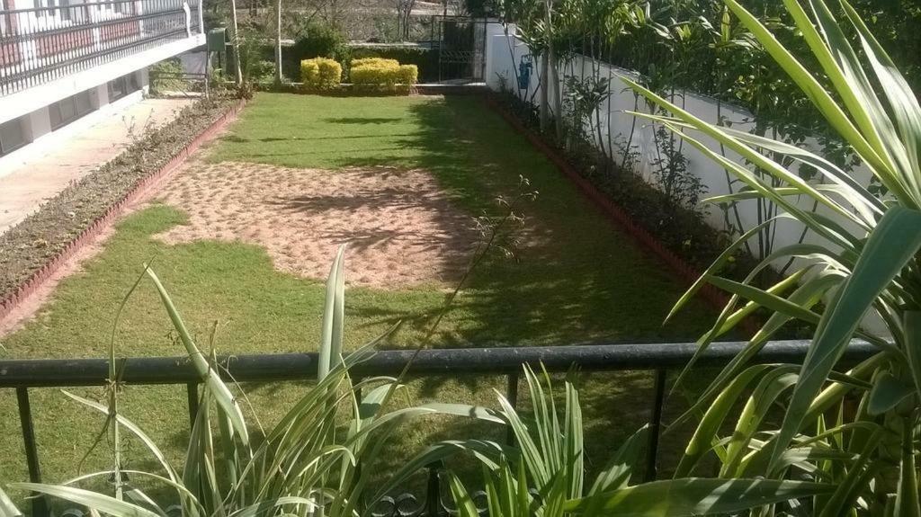 Mulberry Guest House F-10 Islamabad Exterior photo